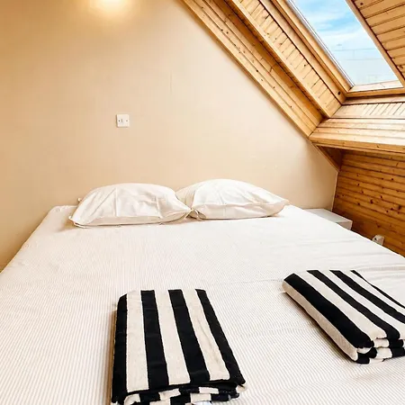 Duplex With Terrace In Apartman Calais